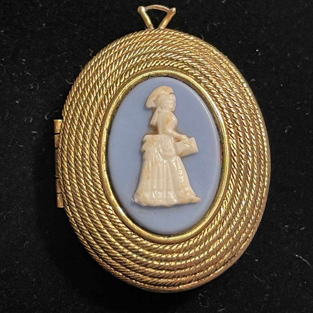 Vintage Cameo blue white ivory purfume Locket pendant gold tone bridgerton